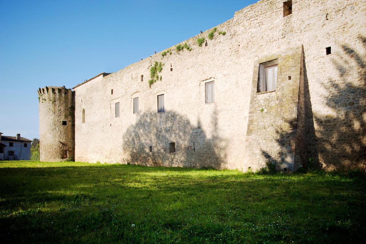 Torre Della Botonta Bed & Breakfast Castel Ritaldi Dış mekan fotoğraf