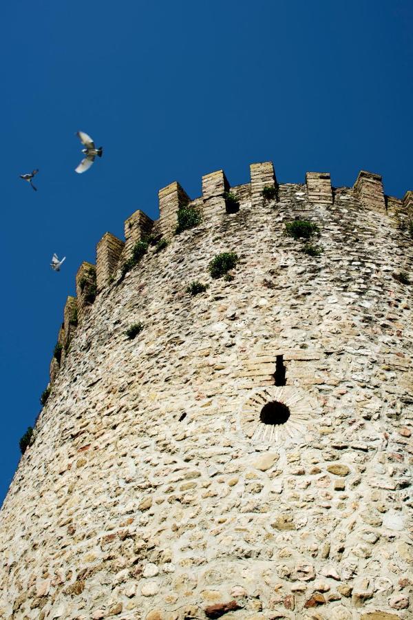 Torre Della Botonta Bed & Breakfast Castel Ritaldi Dış mekan fotoğraf