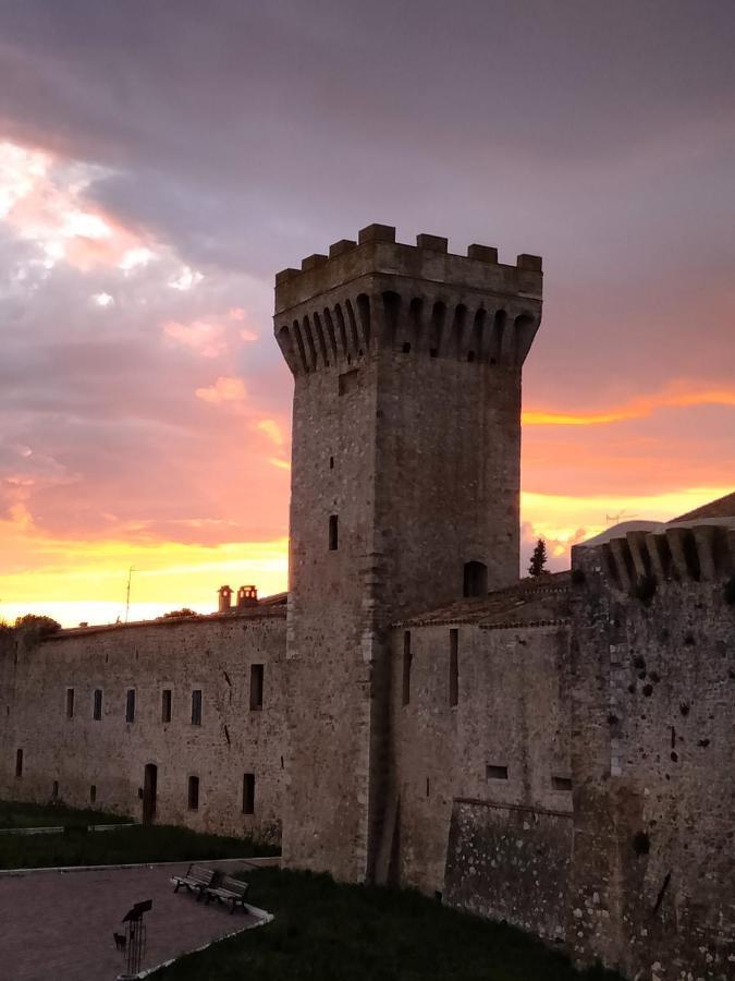 Torre Della Botonta Bed & Breakfast Castel Ritaldi Dış mekan fotoğraf