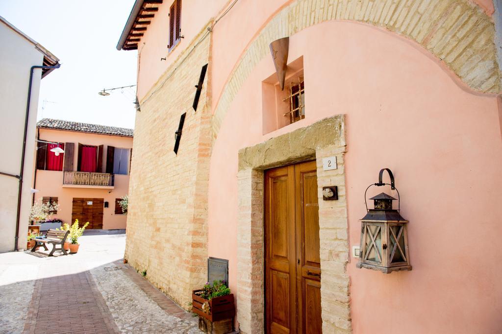 Torre Della Botonta Bed & Breakfast Castel Ritaldi Dış mekan fotoğraf