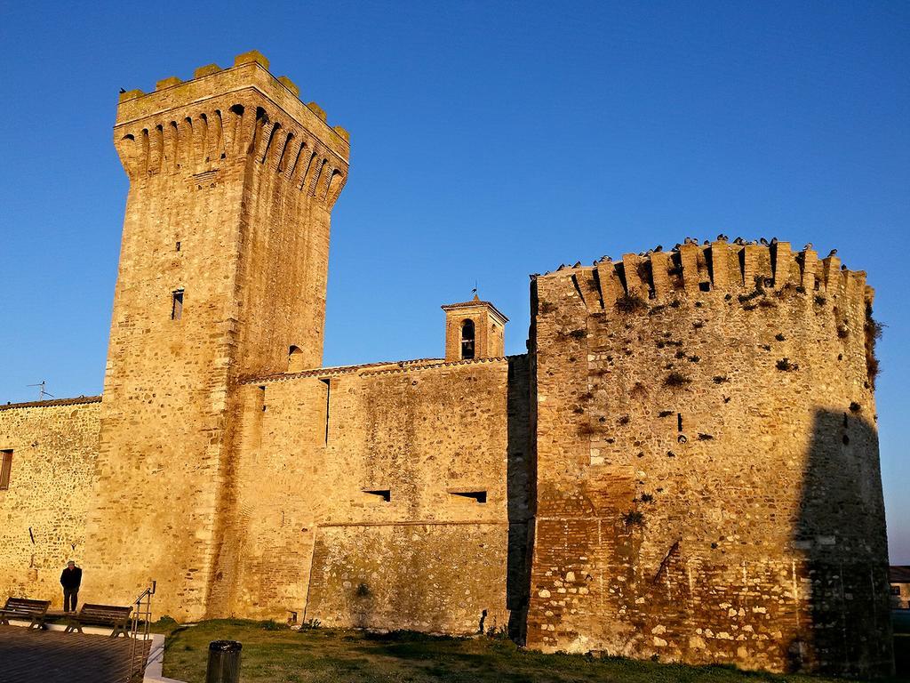 Torre Della Botonta Bed & Breakfast Castel Ritaldi Dış mekan fotoğraf