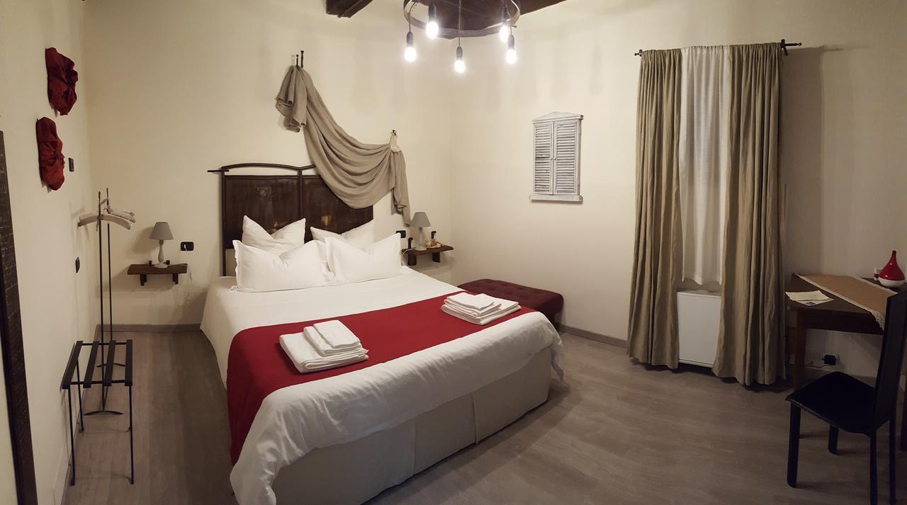 Torre Della Botonta Bed & Breakfast Castel Ritaldi Dış mekan fotoğraf