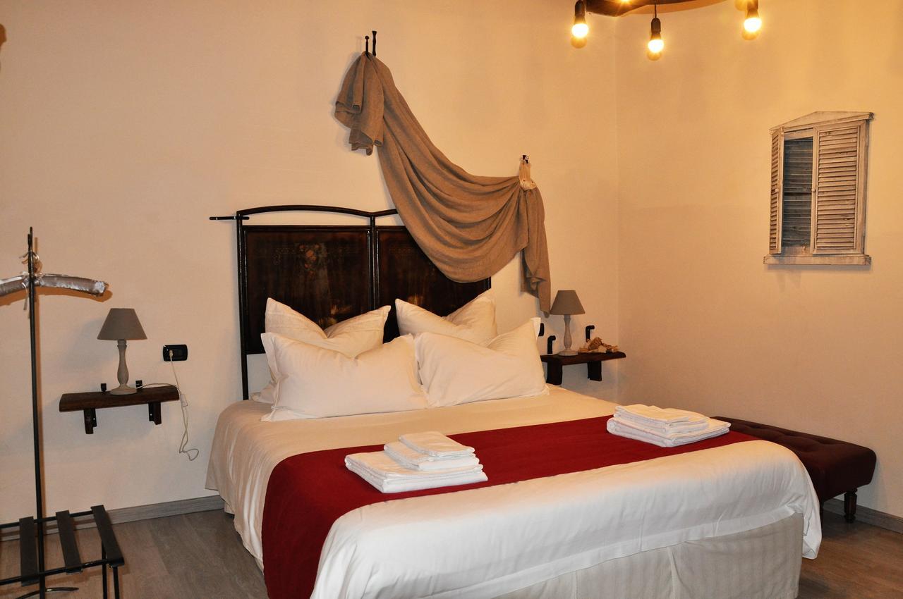 Torre Della Botonta Bed & Breakfast Castel Ritaldi Dış mekan fotoğraf