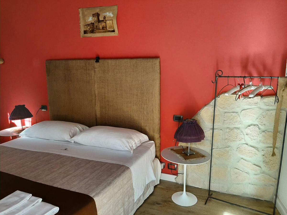 Torre Della Botonta Bed & Breakfast Castel Ritaldi Dış mekan fotoğraf
